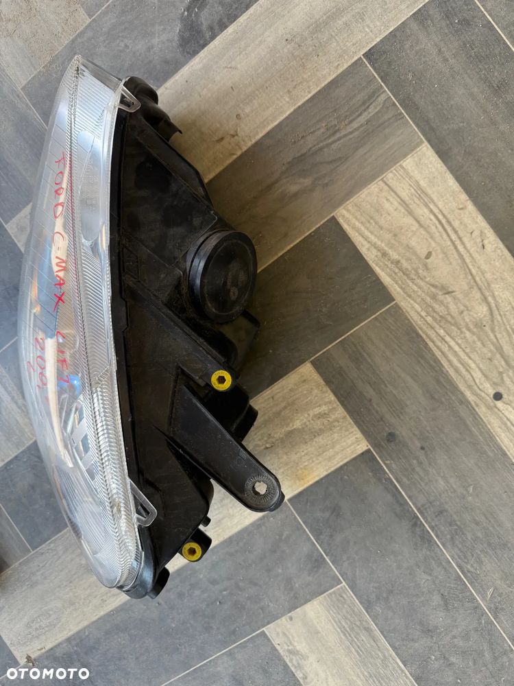 FORD C-MAX LIFT LAMPA LEWY PRZÓD EUROPA - 2