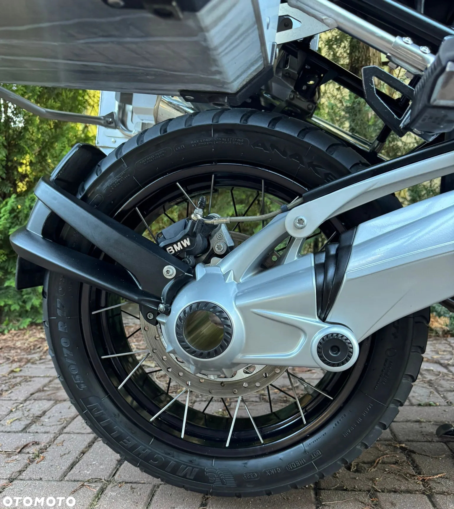 BMW R - 8