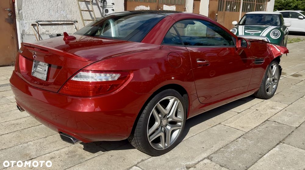 Mercedes-Benz SLK 250 CGI - 13