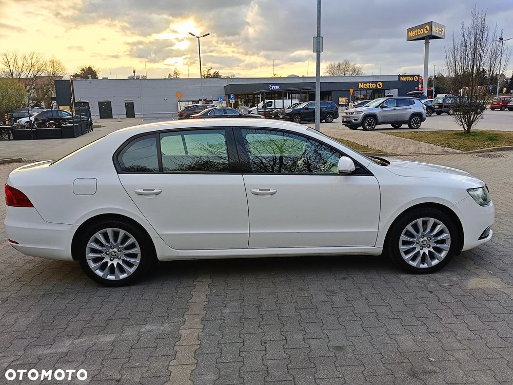 Skoda Superb 1.4 TSI Active - 8