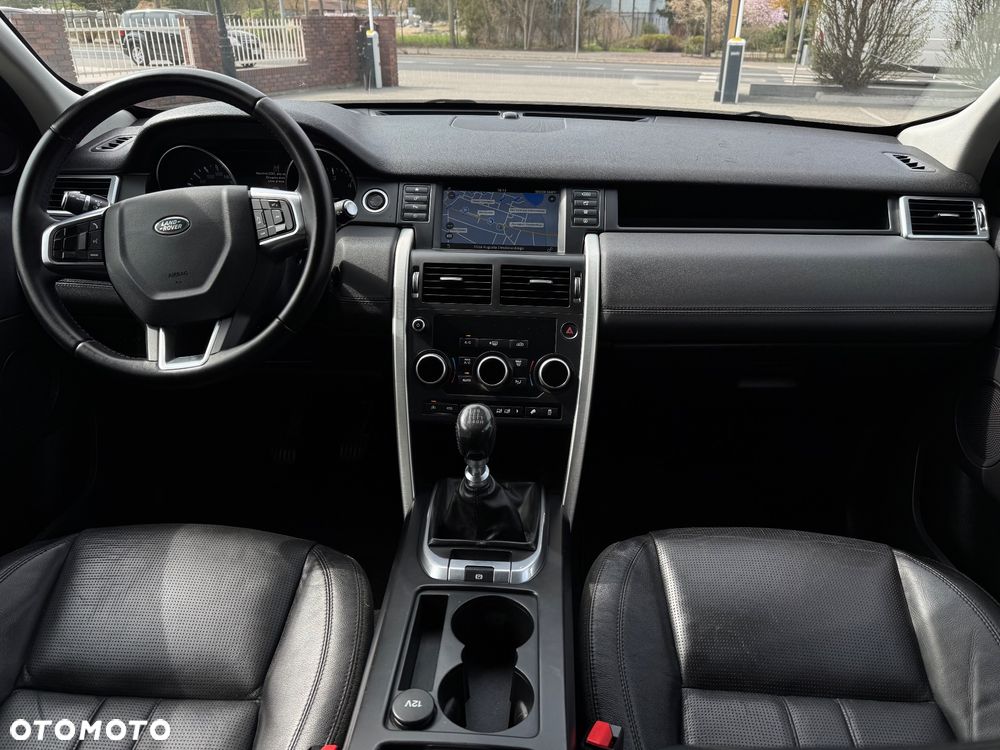 Land Rover Discovery Sport TD4 HSE Luxury - 23