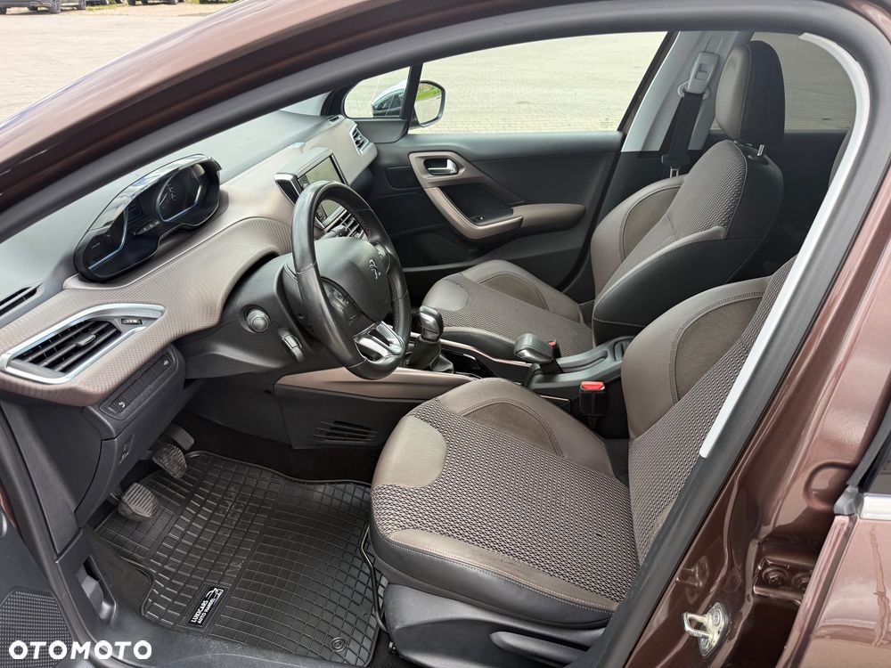Peugeot 2008 1.6 VTi Style - 20