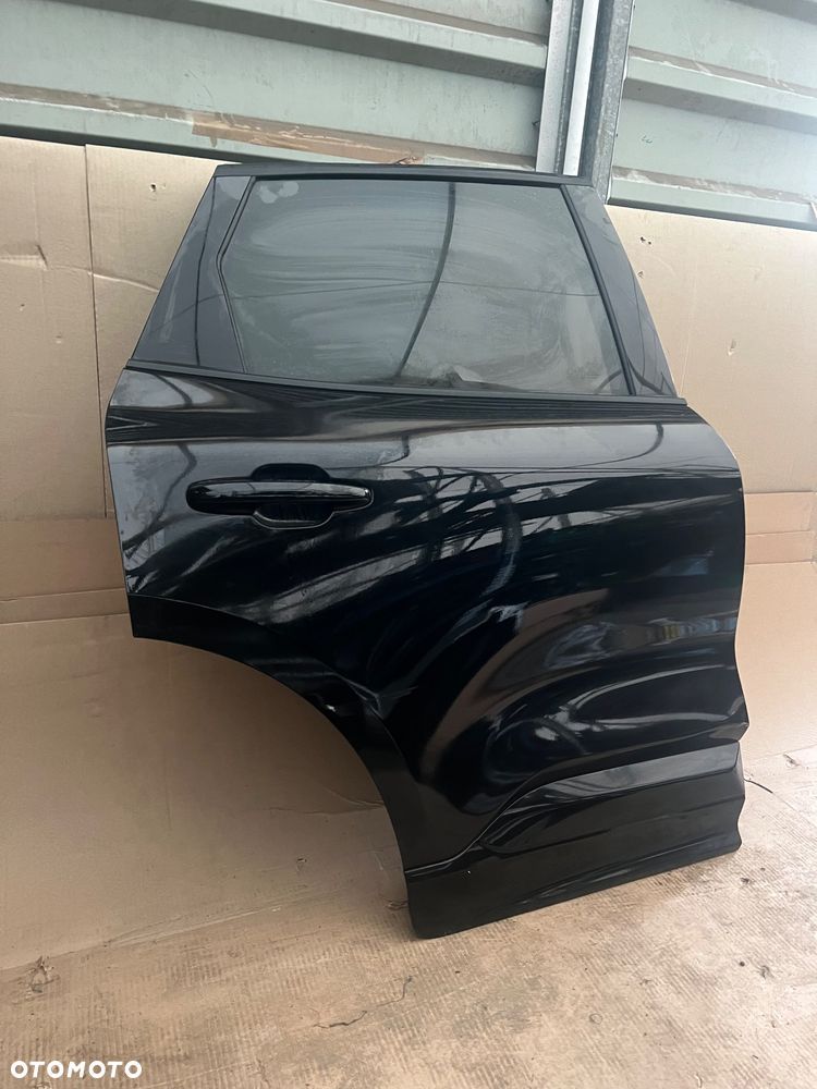 FORD KUGA MK3 LIFT TYLNE PRAWE DRZWI - 1