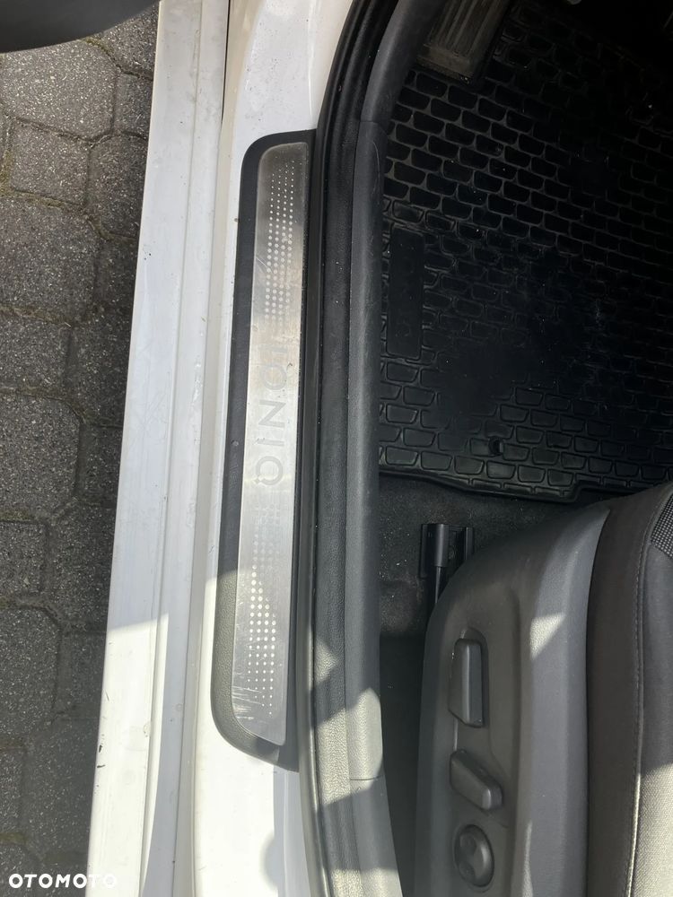 Hyundai IONIQ Hybrid Business - 15