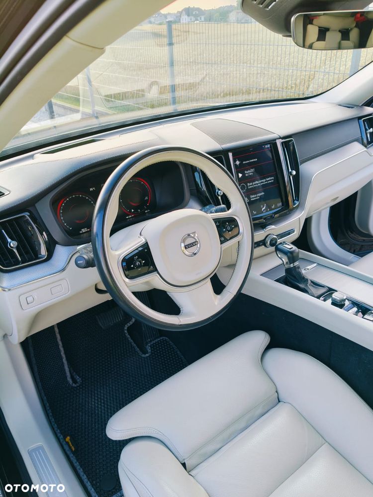 Volvo XC 60 D4 AWD Geartronic Inscription - 14
