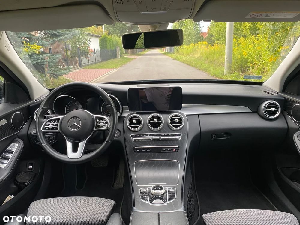 Mercedes-Benz Klasa C 180 9G-TRONIC - 10