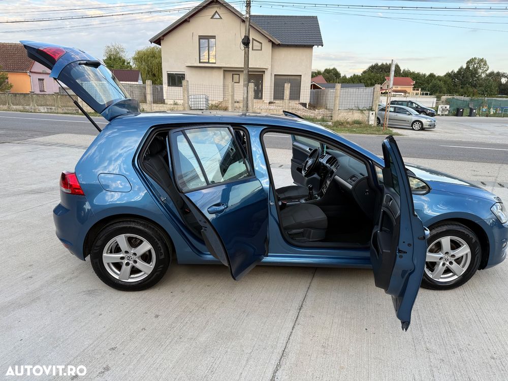 Volkswagen Golf 1.2 TSI BlueMotion Technology Comfortline - 22