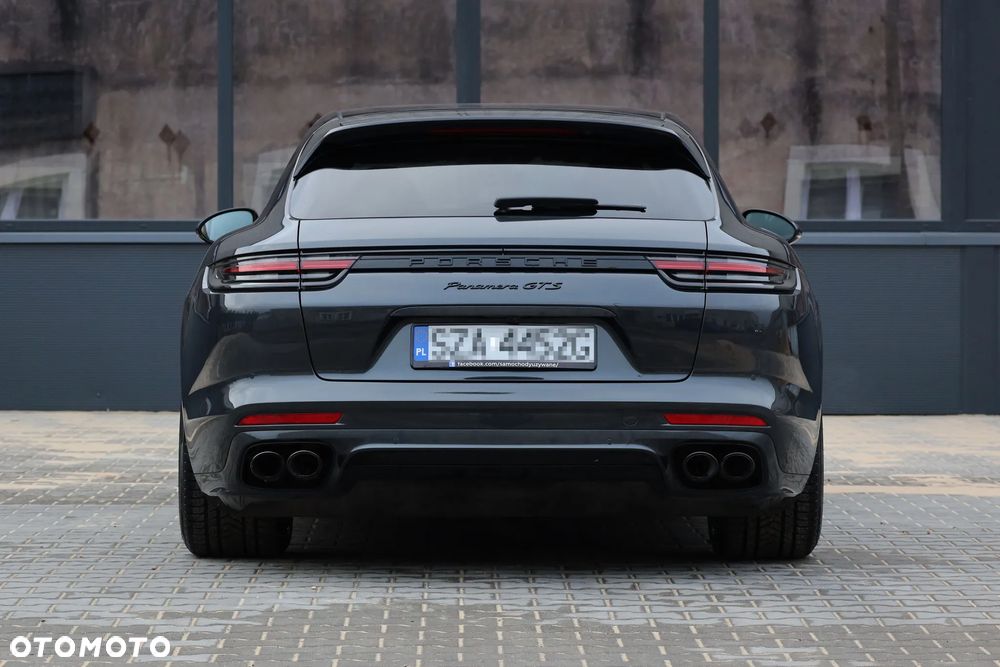 Porsche Panamera GTS - 40