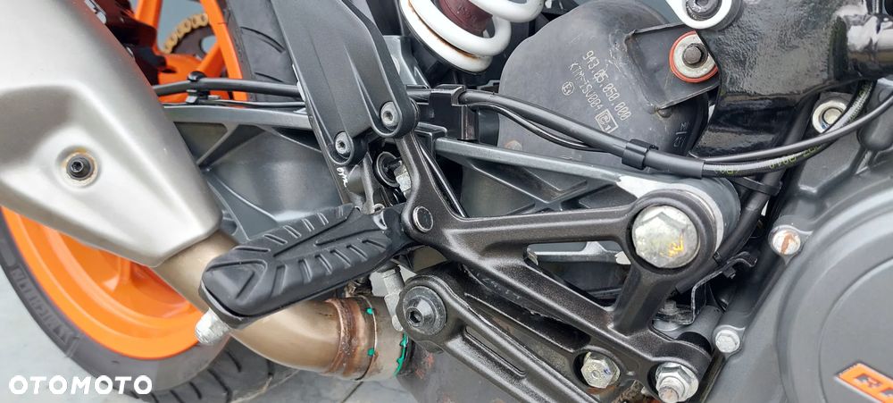 KTM Duke 125 - 35