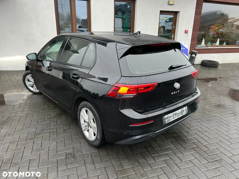 Volkswagen Golf - 6