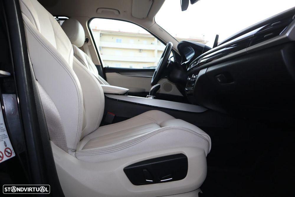 BMW X5 25 d sDrive Comfort 7L - 15