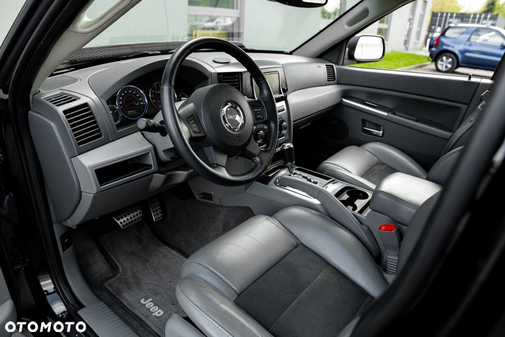 Jeep Grand Cherokee 6.1 V8 SRT8 - 13