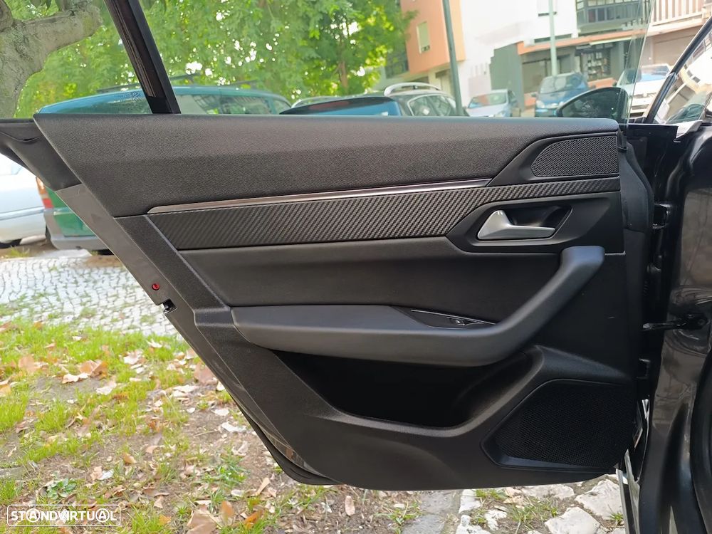 Peugeot 508 Hybrid 225 e-EAT8 Allure Pack - 20