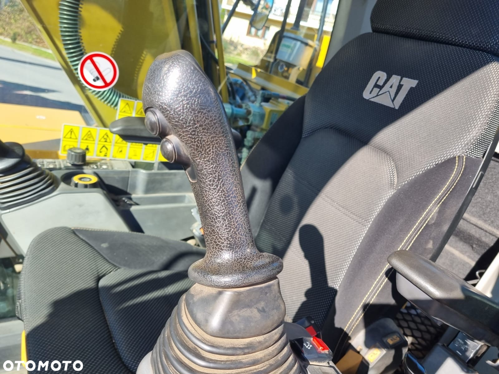 Caterpillar 323 CAT 325 320 324 ROK 2019 - 10