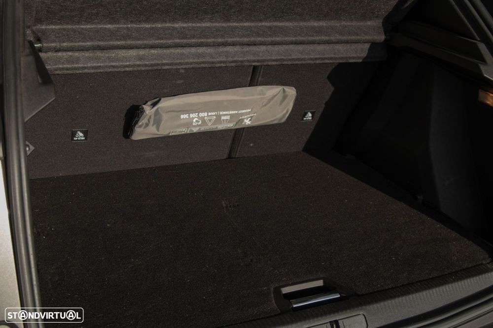 Peugeot 2008 1.2 PureTech Allure Pack - 38