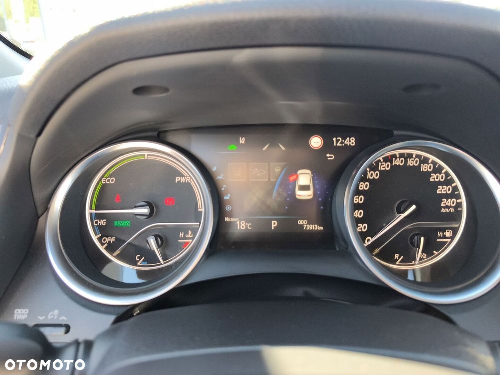 Toyota Camry 2.5 Hybrid Comfort CVT - 18