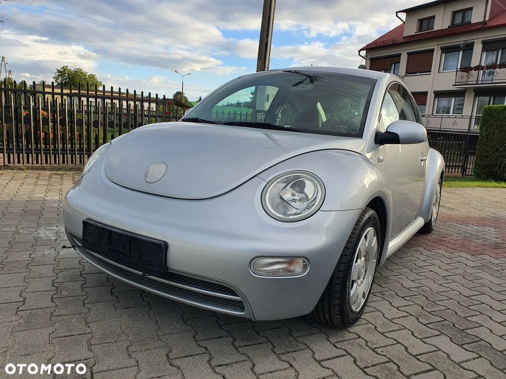 Volkswagen New Beetle - 2