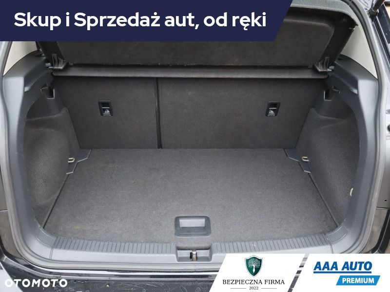 Volkswagen T-Cross - 16