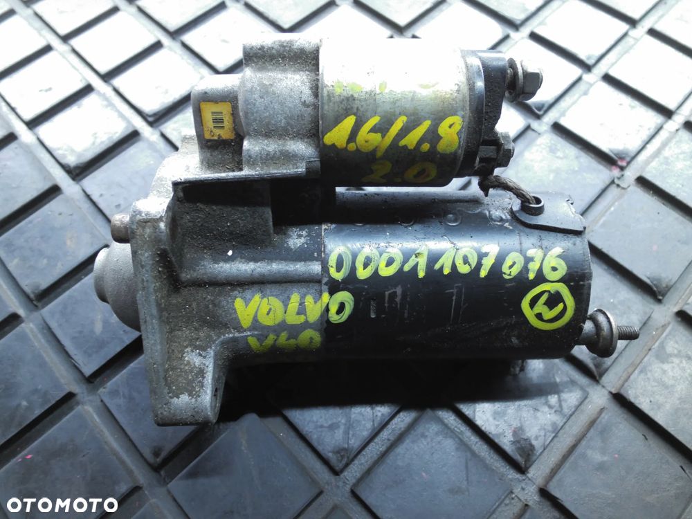 VOLVO V40 ROZRUSZNIK 1,8 16V 0001107076 - 1