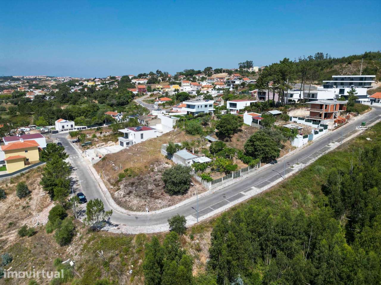 NOVIDADE  Terreno Urbano, 428m2, em gaveto, urbanização nova. - Grande imagem: 5/20