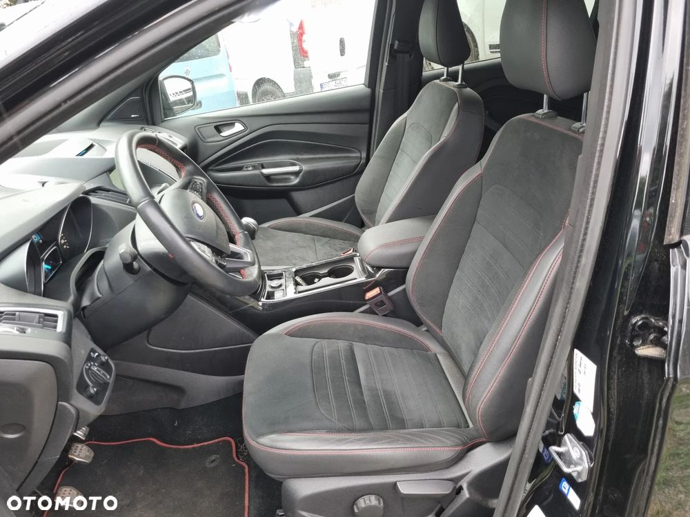 Ford Kuga 1.5 EcoBoost FWD ST-Line ASS GPF - 14