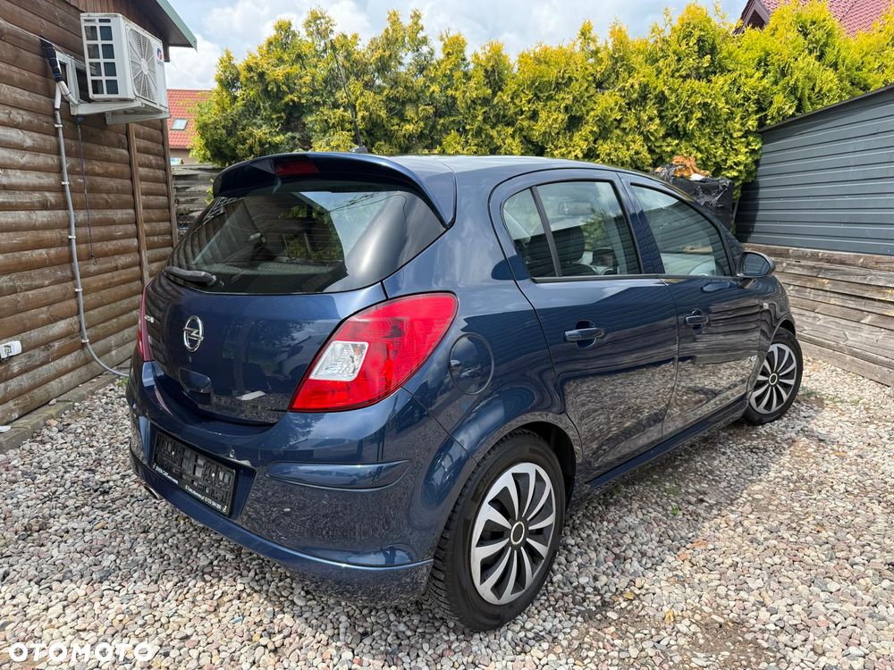 Opel Corsa 1.4 16V Innovation - 8