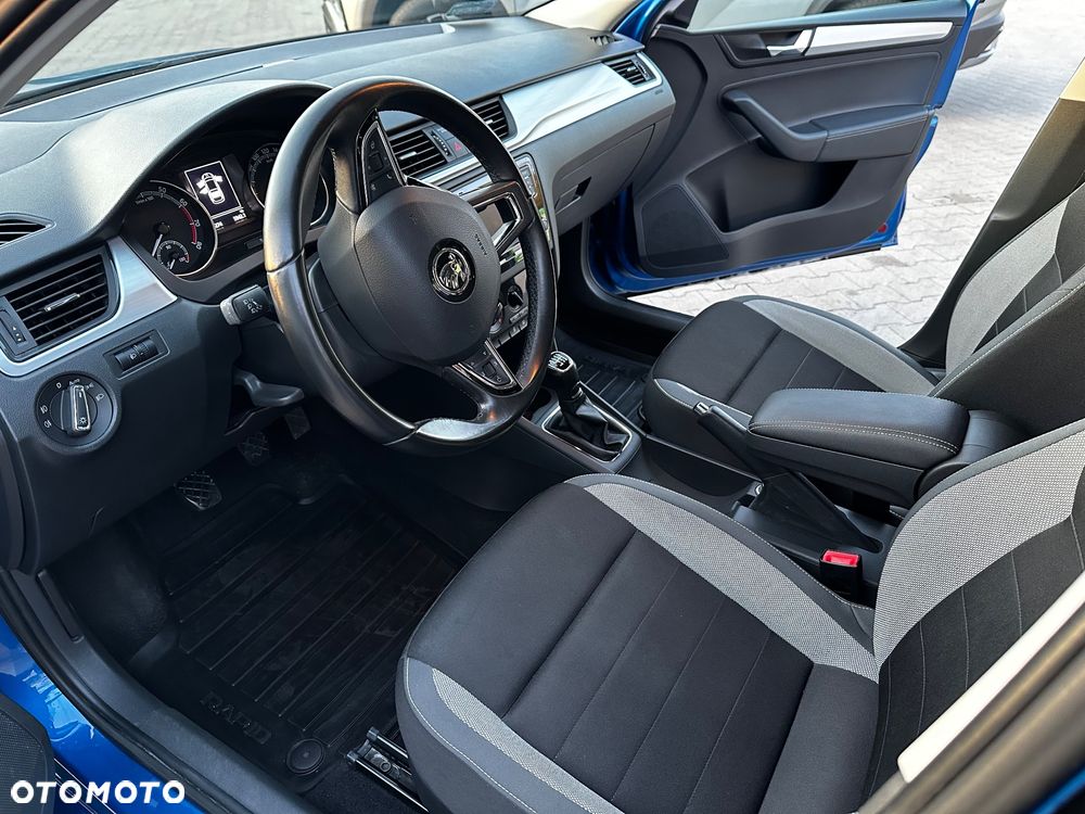 Skoda RAPID 1.0 TSI Ambition - 19