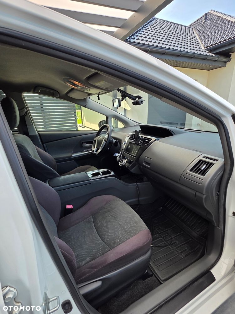 Toyota Prius+ (Hybrid) Comfort - 13