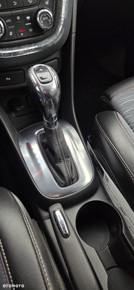 Opel Mokka 1.4 Turbo Automatik Color Innovation - 28