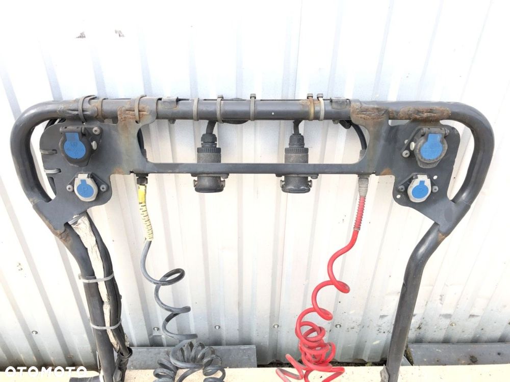 BELKA PRZYŁĄCZENIOWA PRZEWODÓW PAŁĄK - 756.00 PLN - SCANIA P,G,R,T - series 2003 - 2022 R 450 - 2