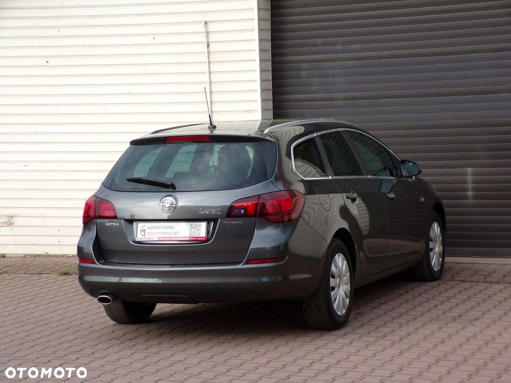 Opel Astra - 16