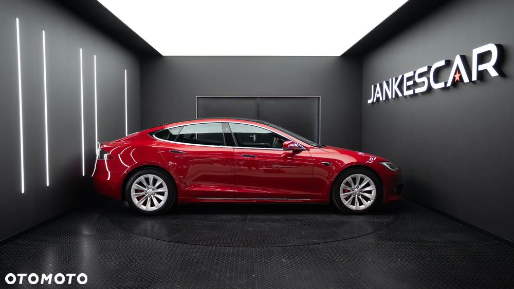 Tesla Model S Performance - 7
