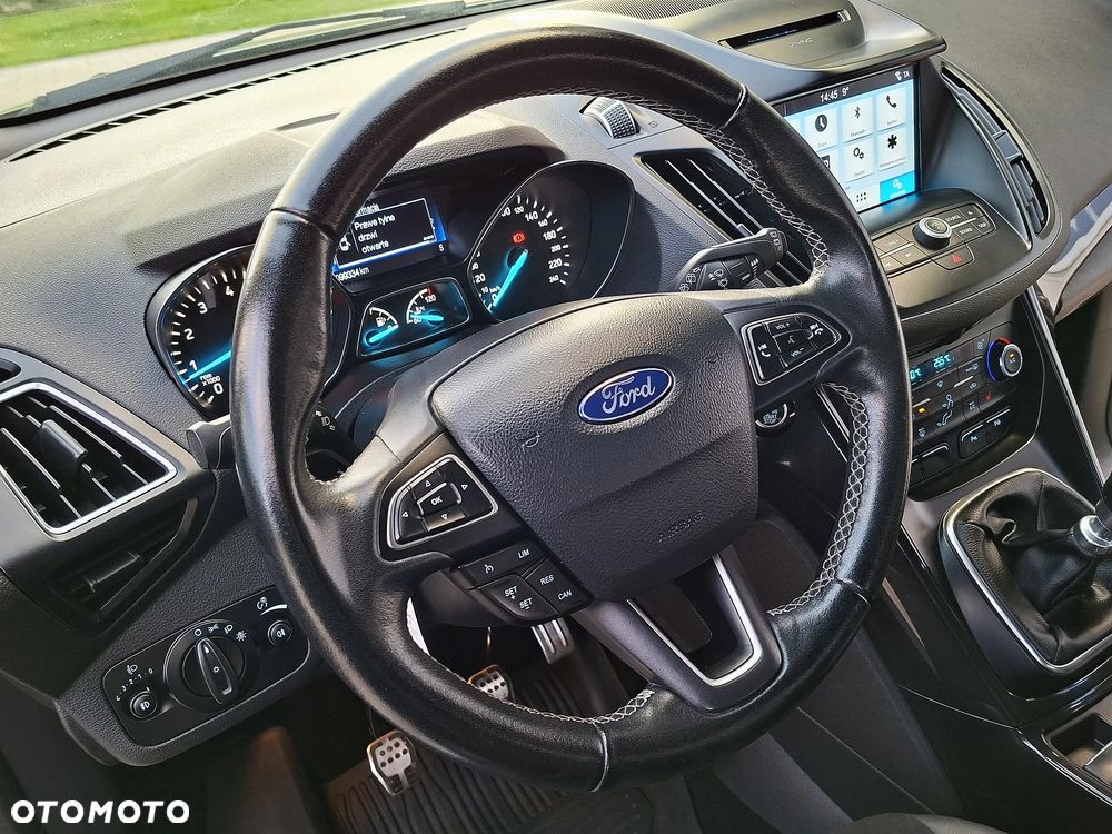 Ford Kuga 1.5 EcoBoost 2x4 ST-Line - 15