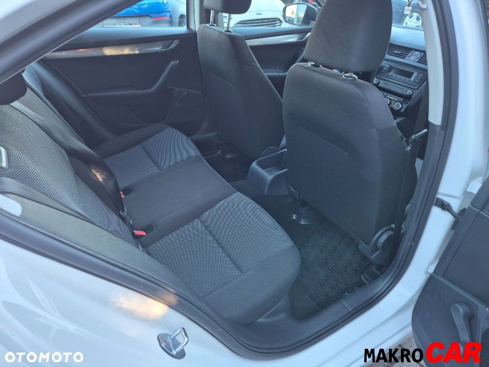 Skoda Octavia 1.6 TDI Active - 8