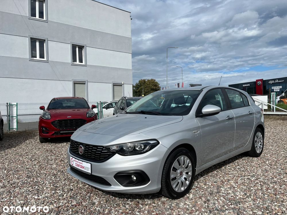 Fiat Tipo - 12