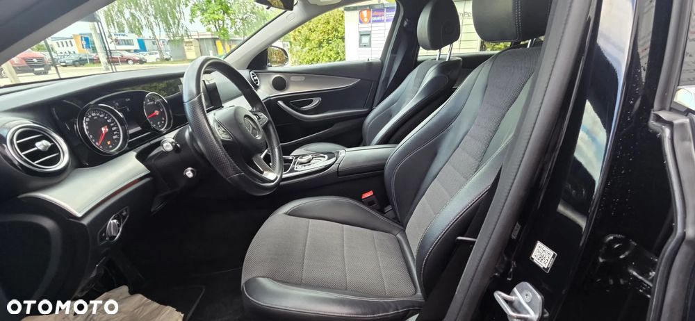 Mercedes-Benz Klasa E 220 d 9G-TRONIC - 27