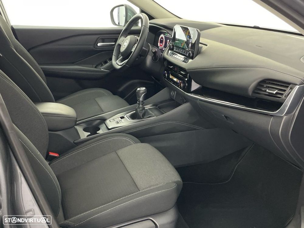 Nissan Qashqai 1.3 DIG-T N-Connecta - 24