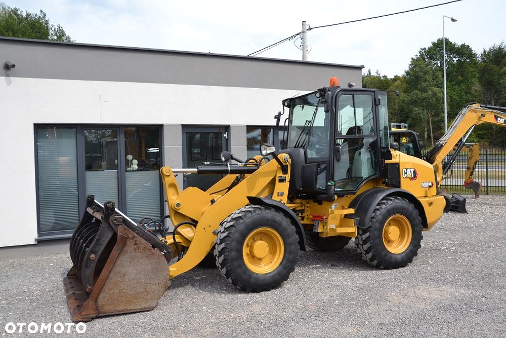 Caterpillar 908 M - 1