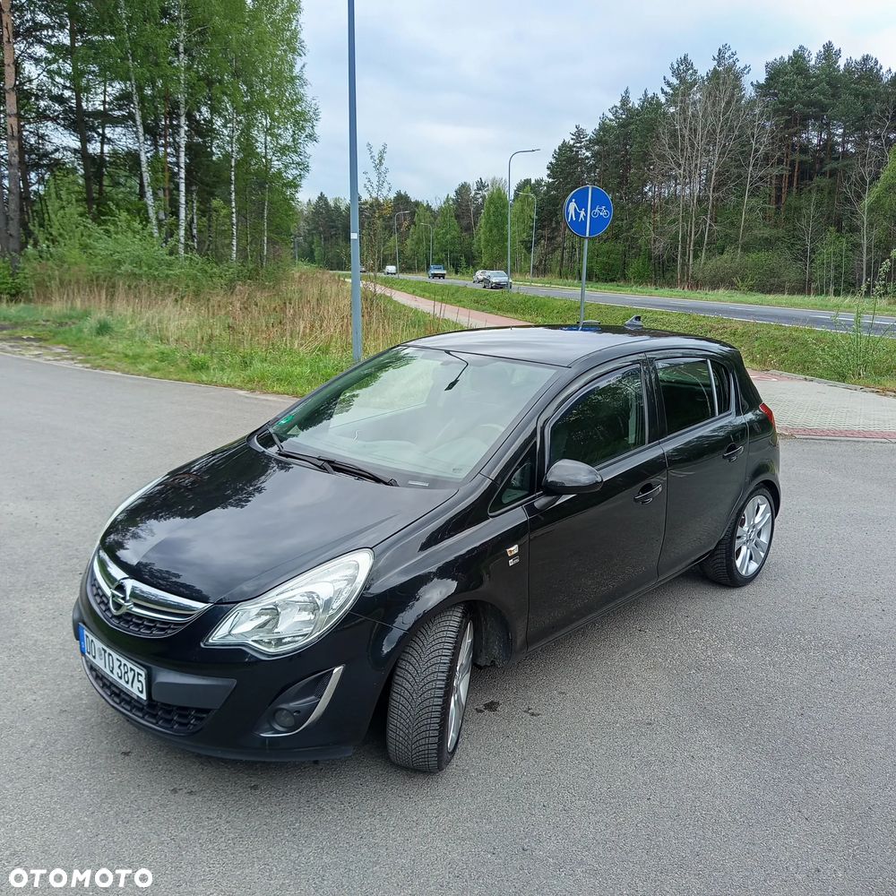 Opel Corsa 1.4 16V 150 Jahre - 8