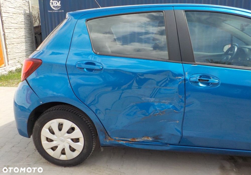 Toyota Yaris - 10