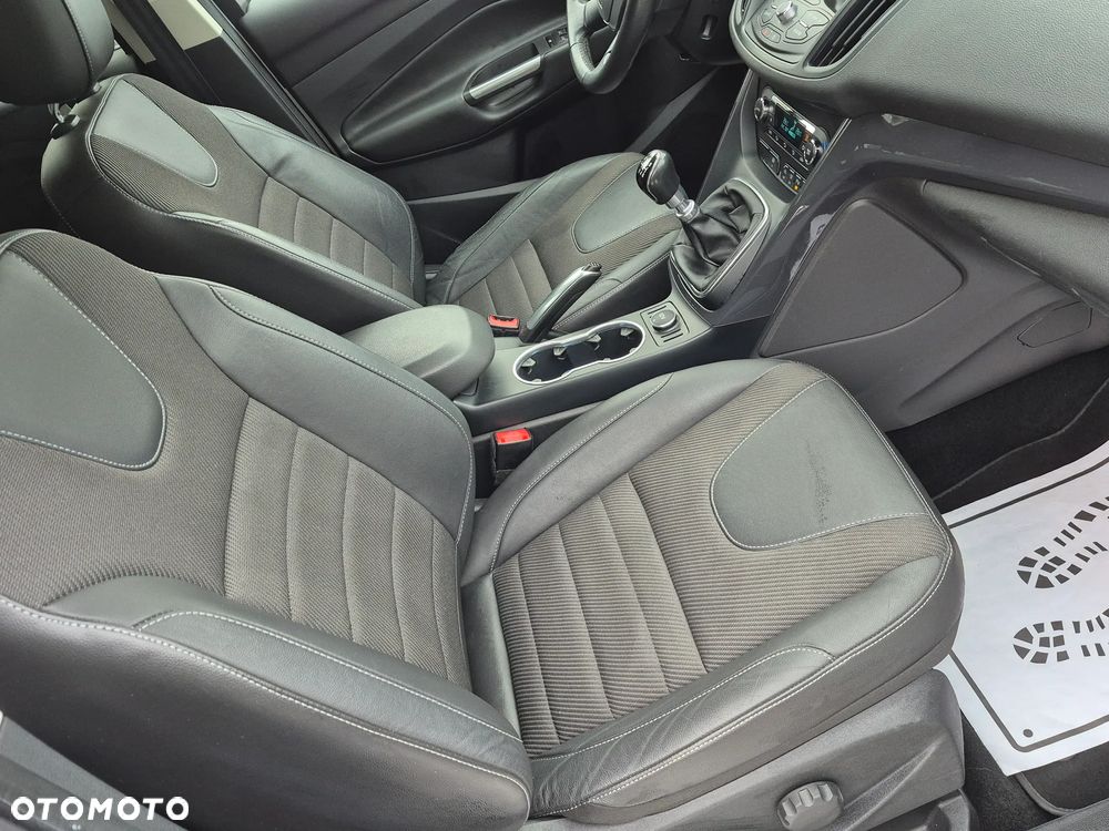 Ford Kuga 2.0 TDCi 2x4 SYNC - 13