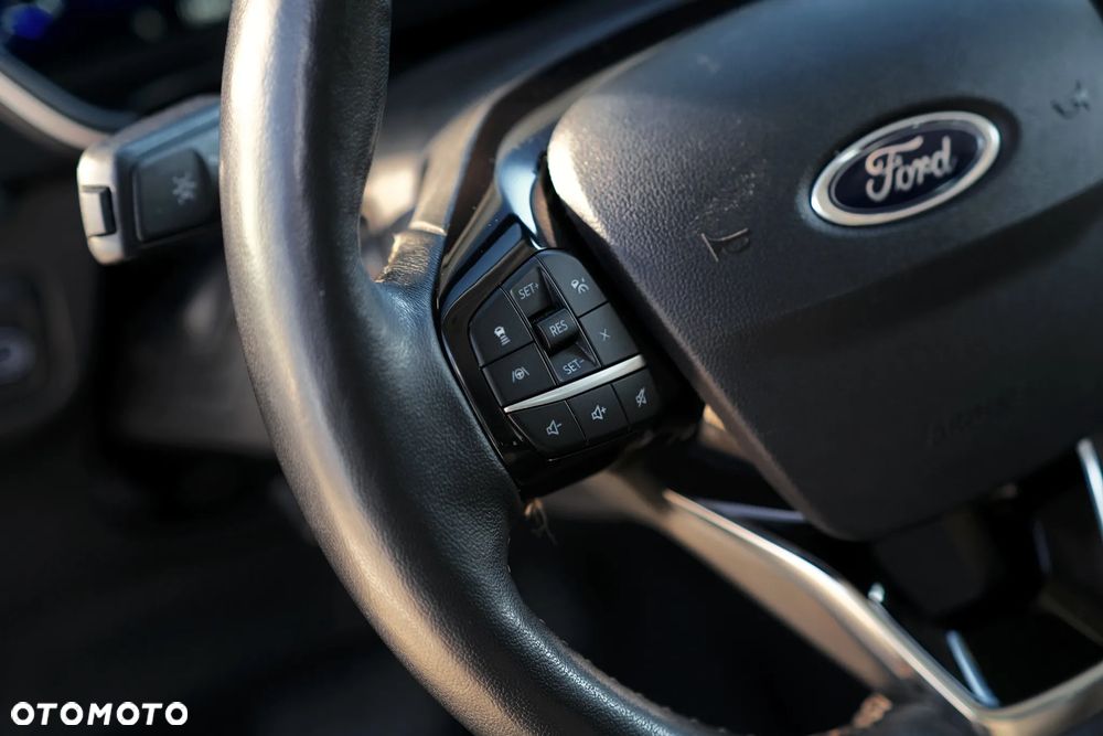 Ford Kuga 2.5 FHEV AWD Titanium - 22