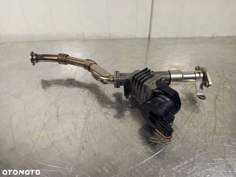 Zawór EGR BMW e87 e90 2.0 B 756324105 - 2