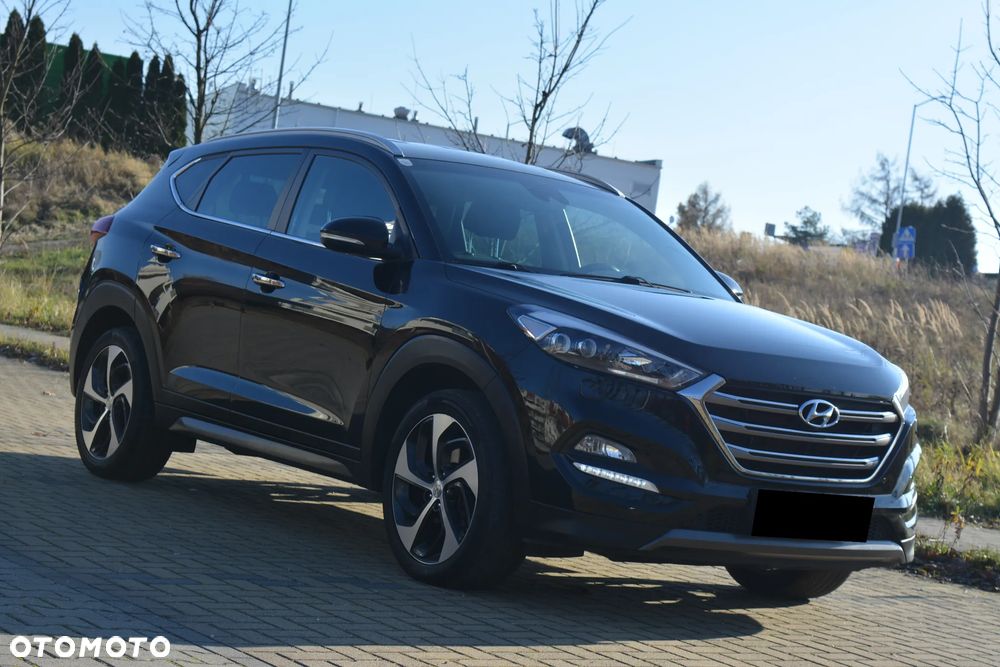 Hyundai Tucson 2.0 CRDI BlueDrive Comfort 2WD - 23