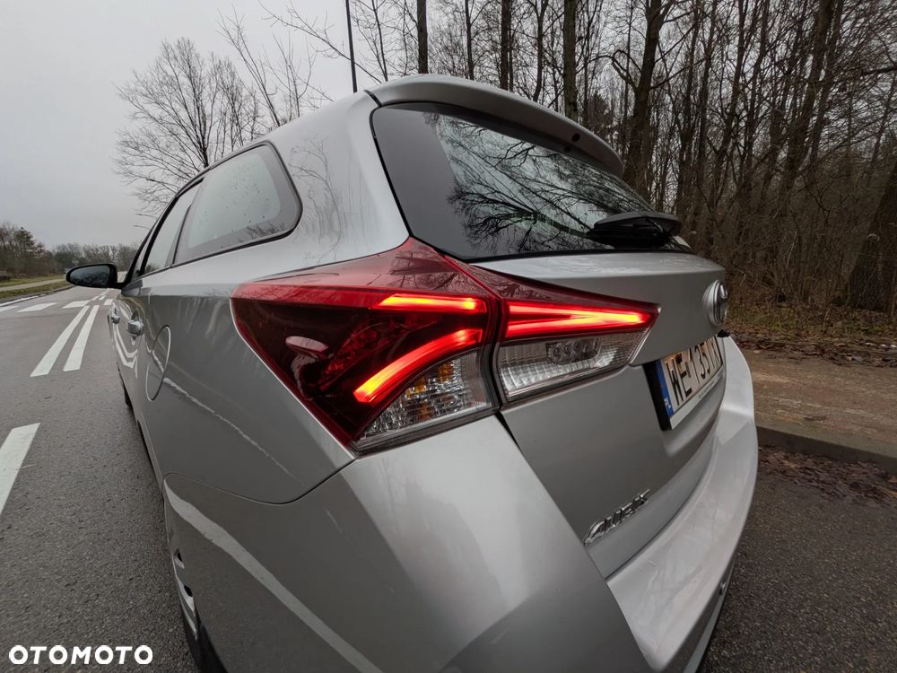 Toyota Auris 1.6 Active - 12