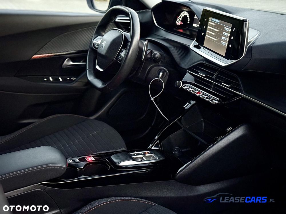 Peugeot 2008 1.2 PureTech Active Pack S&S EAT8 - 24