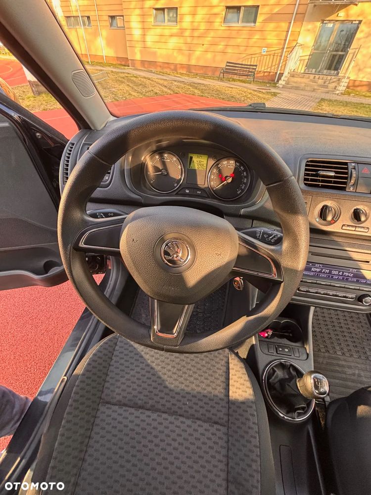 Skoda Fabia 1.4 16V Ambition - 9