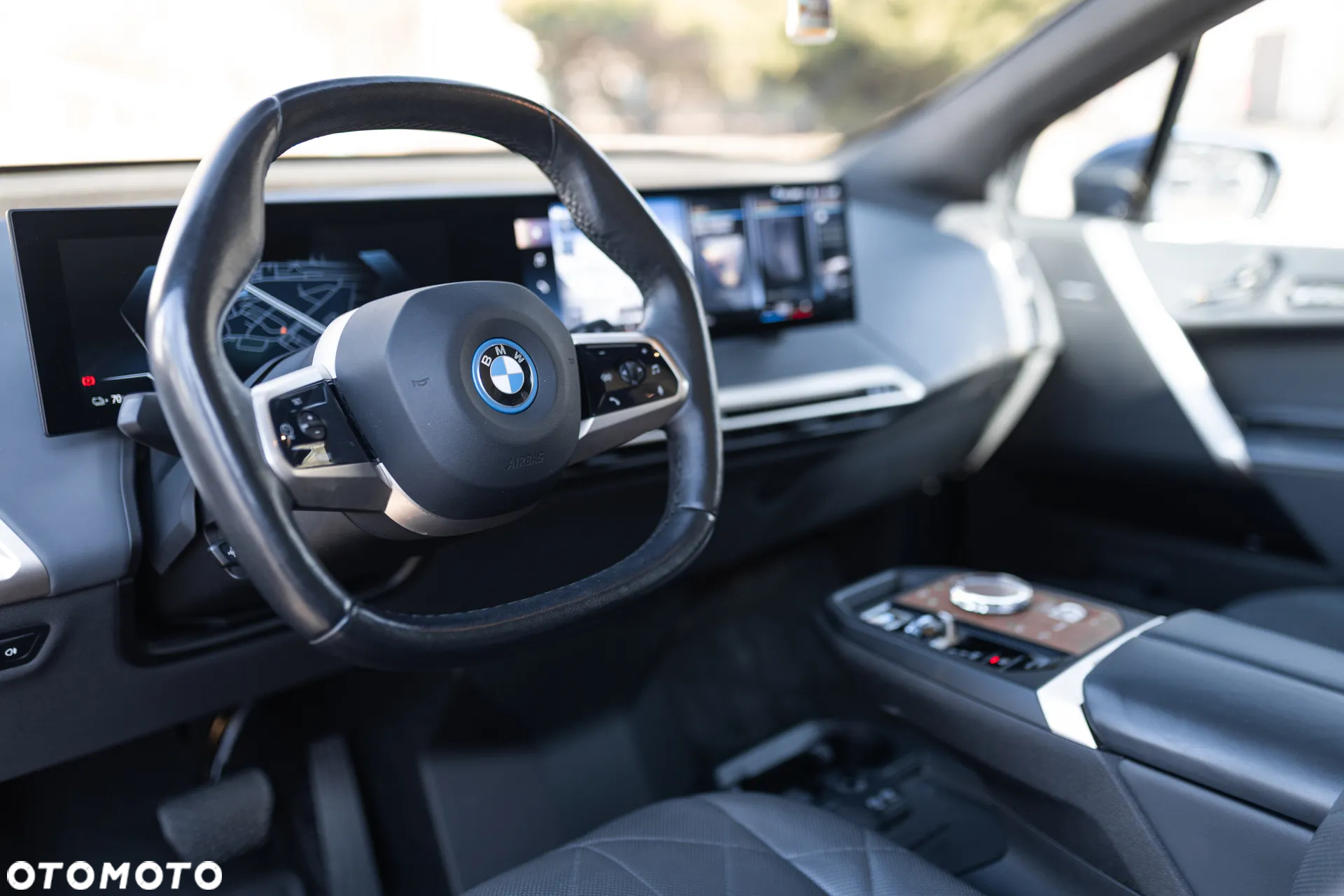 BMW iX - 20