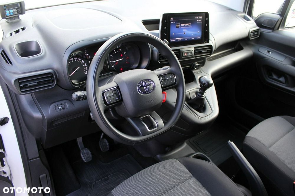 Toyota Proace City - 11