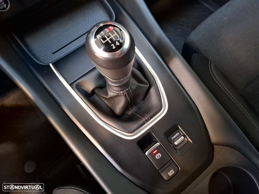 Nissan Qashqai 1.3 DIG-T N-Connecta LED - 18